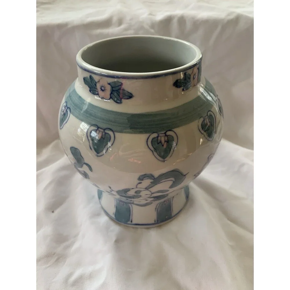 Vintage Chinese Blue & White Porcelain Jar Vase – Floral – 5.75”